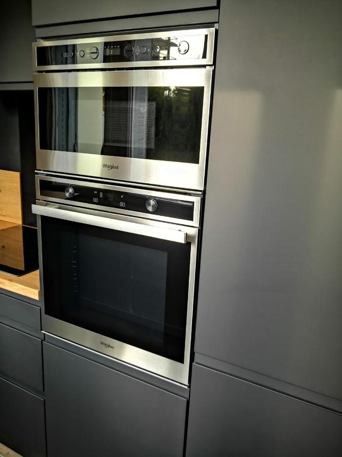 Studio Moderne, Place Parking Prive, Emplacement Ideal A 100 M Du Lac. Annecy Exterior foto